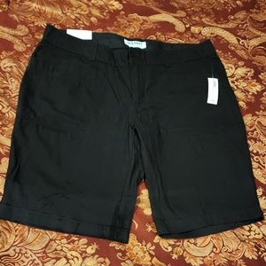 NWT Old Navy Black twill long shorts size 12